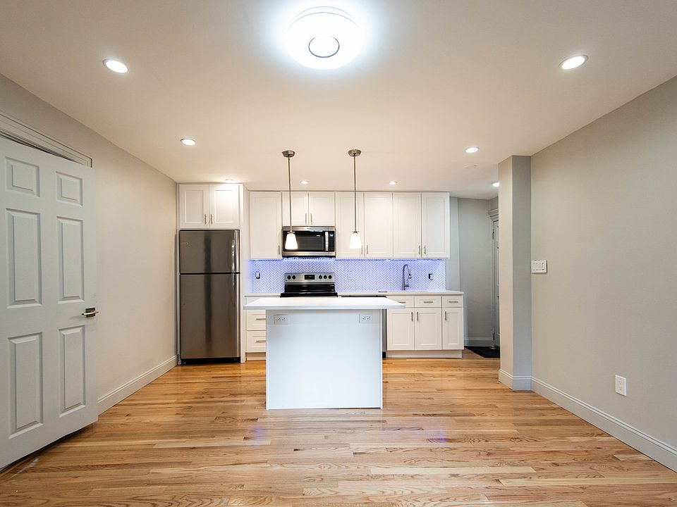 1st image of 37 Jefferson Ave #1A