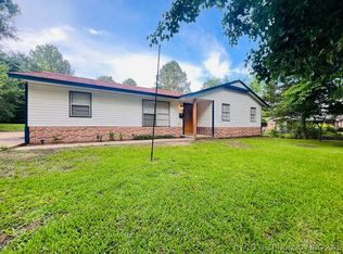 520 NW B St, Antlers, OK 74523
