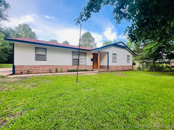 520 NW B St, Antlers, OK 74523