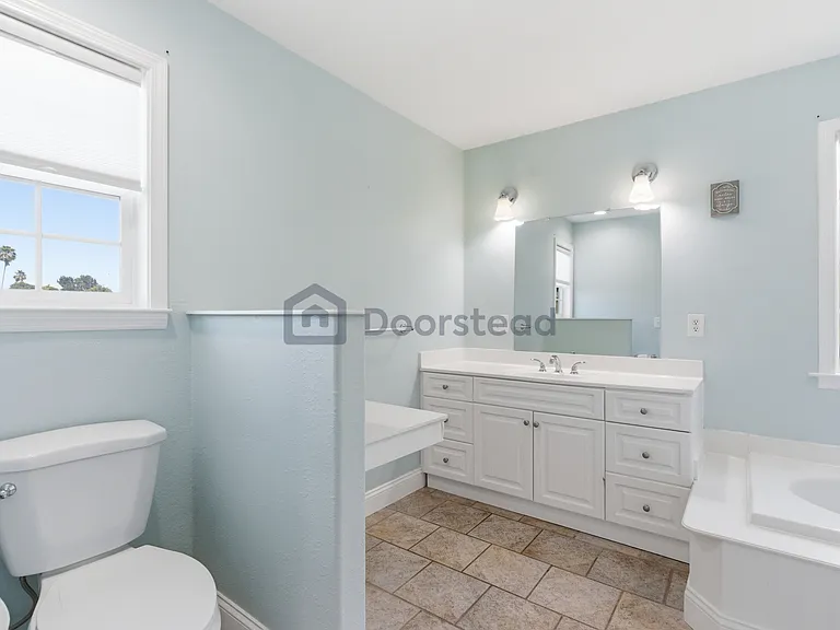 1429 Magazine St — Photo 26