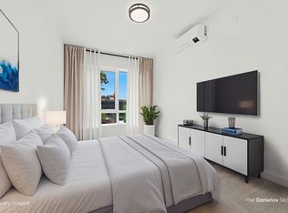 428 E 9th St #203, Brooklyn, NY