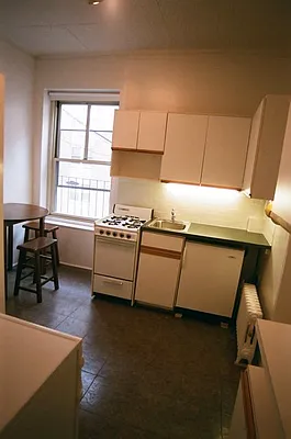 Rented by Performing Assets Corp | media 65