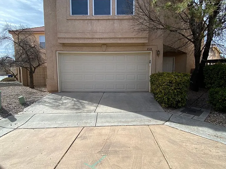 4328 Altura Vista Ln NE — Photo 6