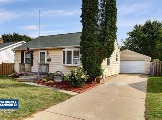 1607 14th Ave, Green Bay, WI 54304