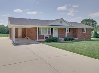 147 Riddleton Cir, Riddleton, TN 37151