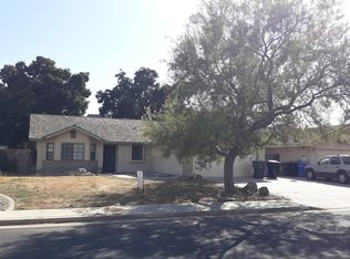 925 Greenwood Ave, Hanford, CA