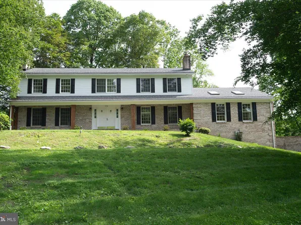 114 Mettenet Ct, Hockessin, DE 19707