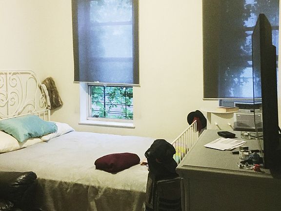 2nd image of 470 Smith St #22