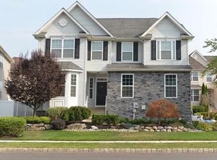 270 Morning Glory Dr, Monroe Township, NJ 08831