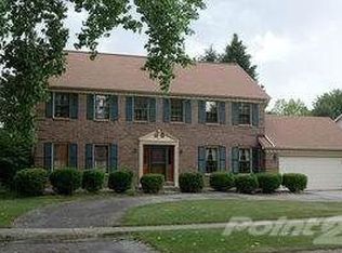 743 S River Rd, Naperville, IL 60540