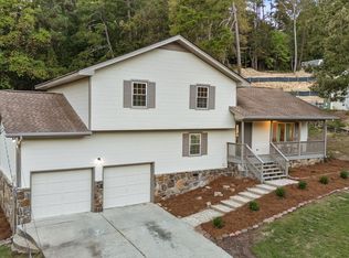 1058 Woodgate Rd, Ringgold, GA 30736