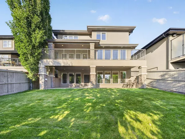 2273 Warry Loop SW, Edmonton, AB T6W 0N8