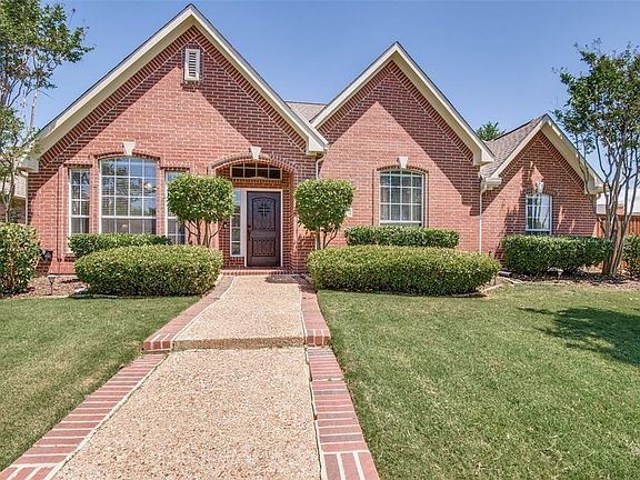 3rd image of 9731 Windy Hollow Dr