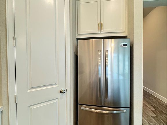 5th image of 42841 Terraza Blvd