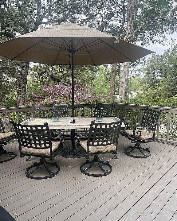 2nd image of 502 Rolling Hill Dr