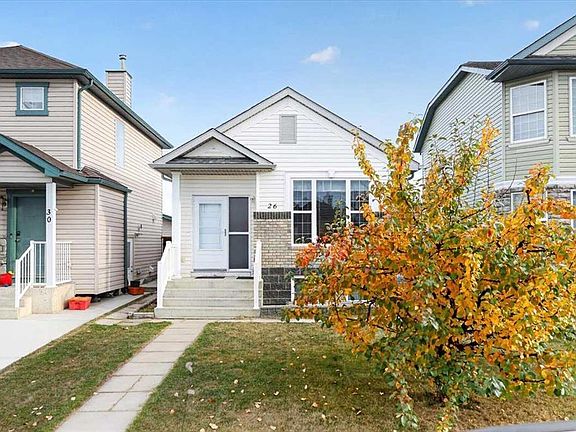 4th image of 26 S Saddlemead Way NE
