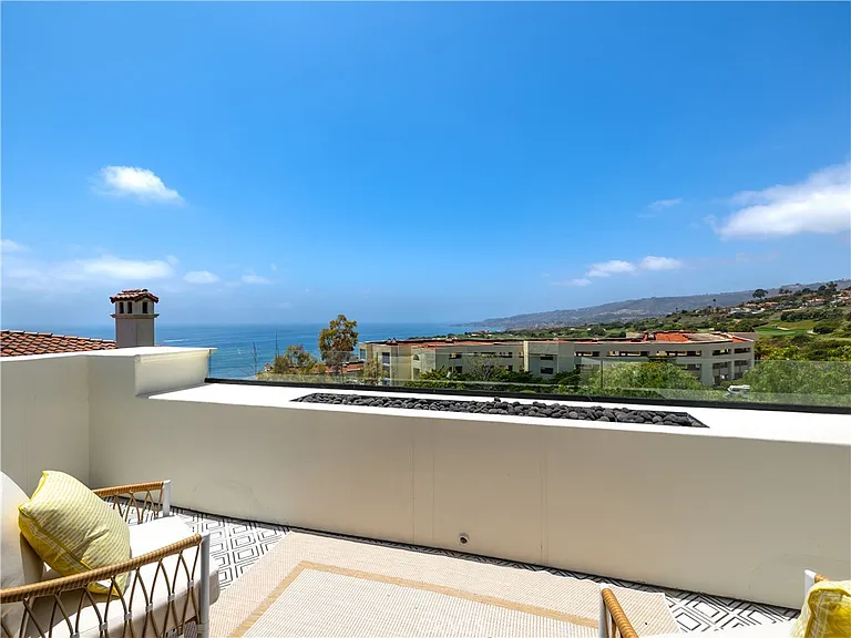 32009 Cape Point Dr — Photo 31