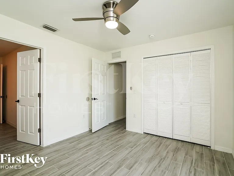 8451 Caloosa Rd — Photo 11
