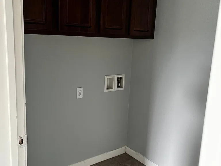 Hickory Ridge Apartments — Photo 12