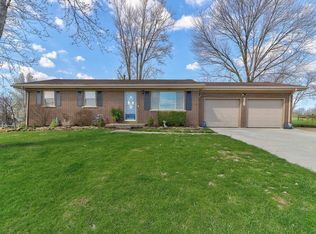 2552 Stierley Rd N, Wadesville, IN 47638