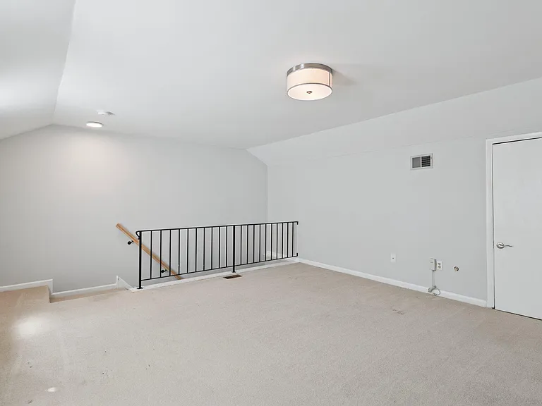 237 McIntosh Rd #82 — Photo 18