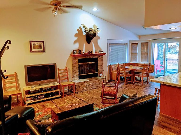 89 Redwood Dr — Photo 9