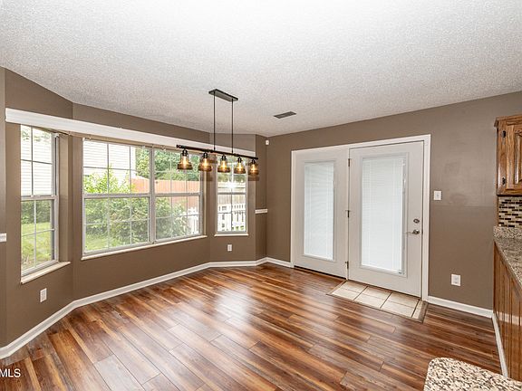 5th image of 2275 Willingham Ln