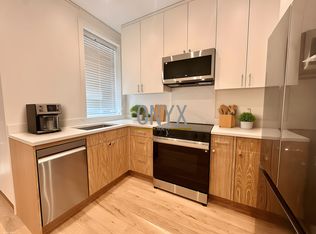 68-15 62nd St #1R, Ridgewood, NY 11385