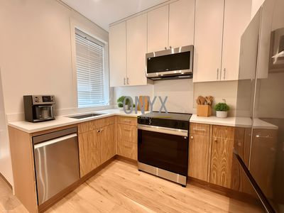 6815 62nd St, Ridgewood, NY, 11385