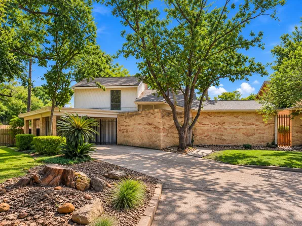 166 Old Bridge Lk, Houston, TX 77069