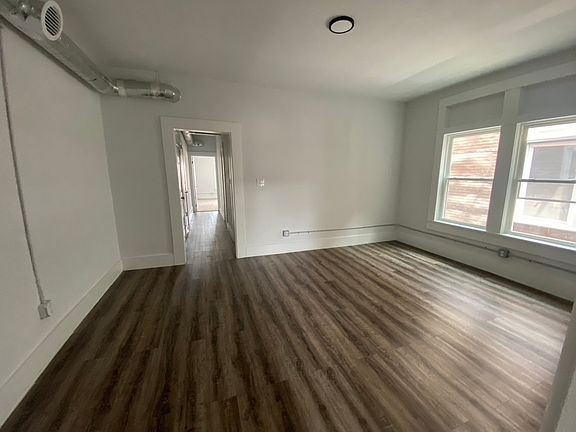 3rd image of 13000 Buckeye Rd #10