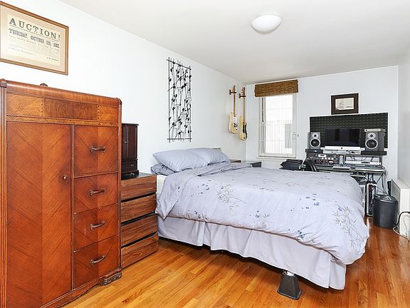4th image of 314 W 56th St APT 2C