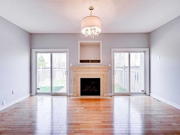 4th image of 2427 Felhaber Cres