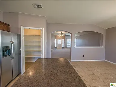 2104 Vernice Dr — Photo 5