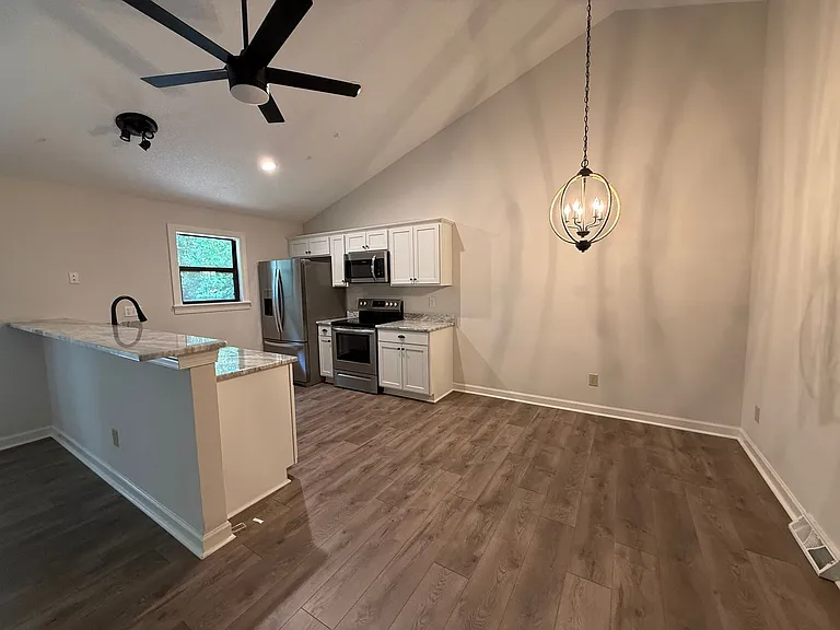 4104 Cheney Pl — Photo 8