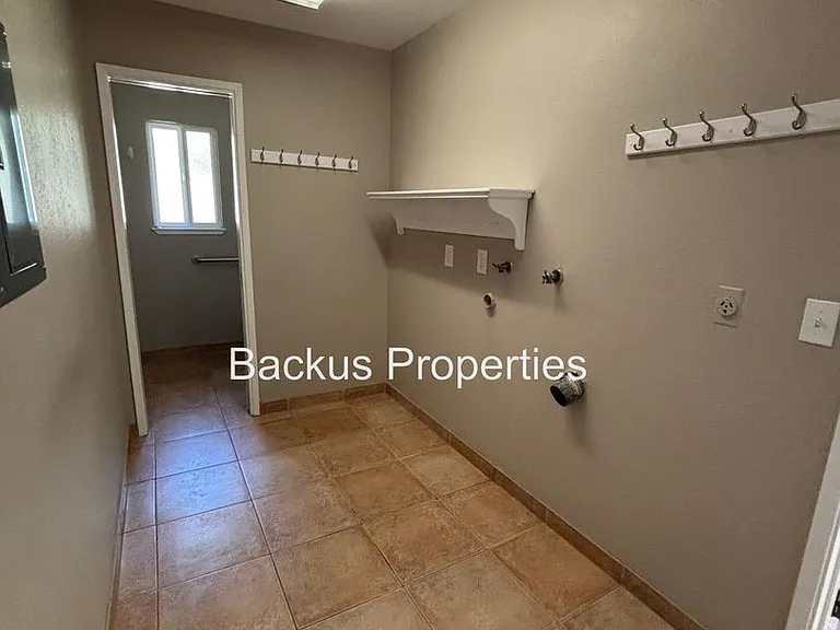 17240 Tamara Ln — Photo 20
