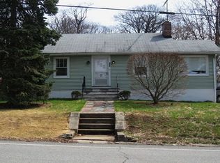 127 Schwarz Blvd, Lake Hopatcong, NJ 07849