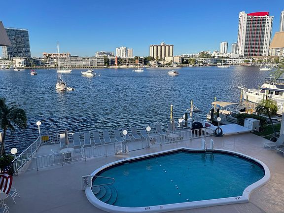 2nd image of 300 Golden Isles Dr APT 304