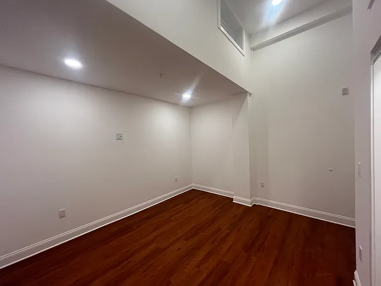 1406 Fairmount Ave #2 — Photo 10