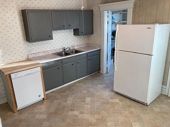3rd image of 269 Dakota Ave