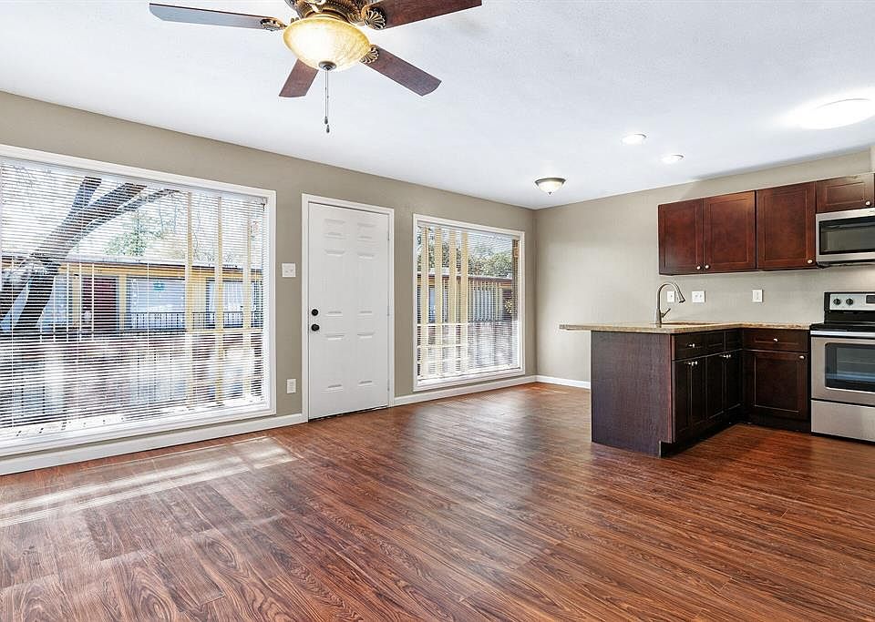 1st image of 4411 N Shepherd Dr #6B
