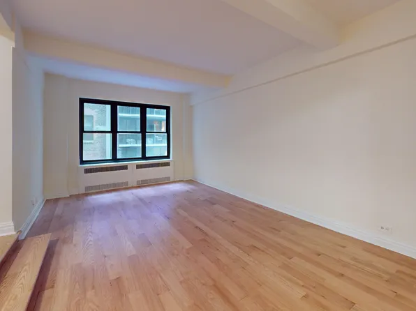 141 East 56th Street image 4 of 13