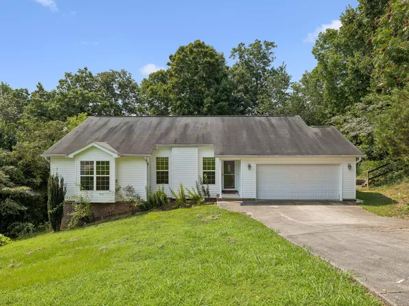 6220 Pine Marr Dr, Hixson, TN 37343
