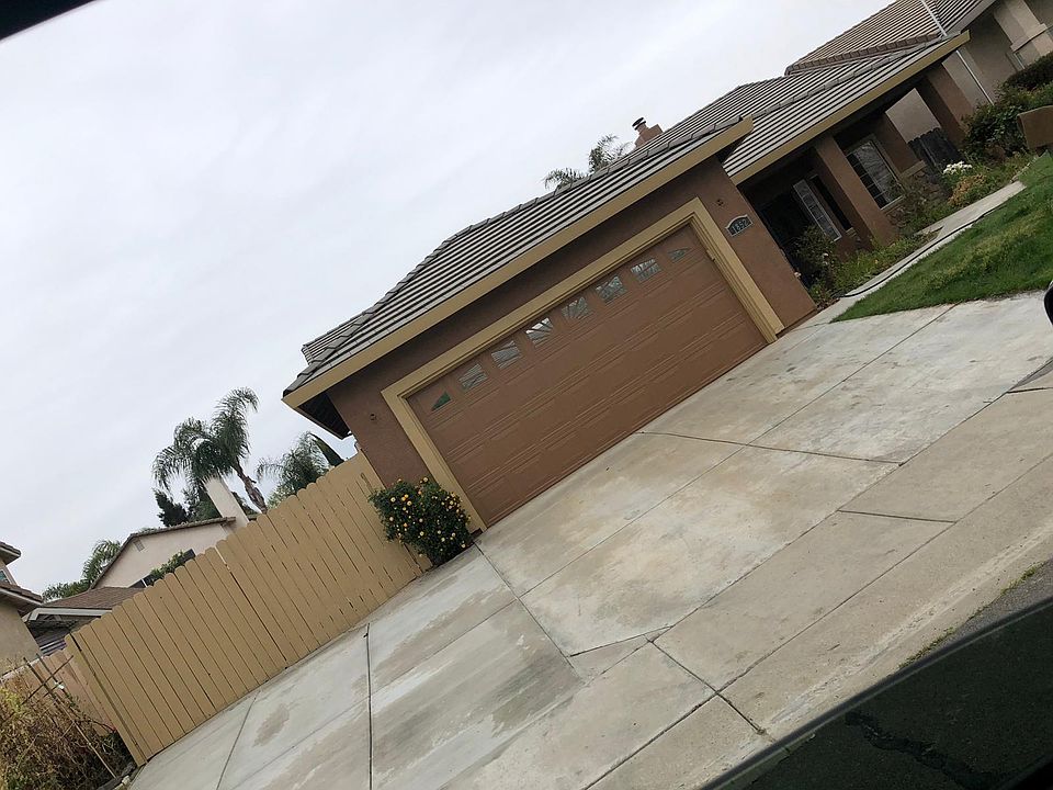 1st image of 1852 Burgandy Dr