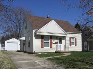 2256 Harding Rd, Cuyahoga Falls, OH 44223