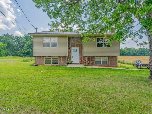 772 Potters Falls Rd, Wartburg, TN 37887