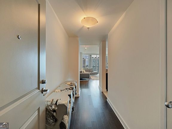 2nd image of 3338 Peachtree Rd NE APT 1807
