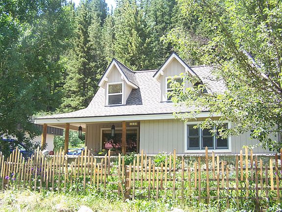 Pretty Homes with Gardens!