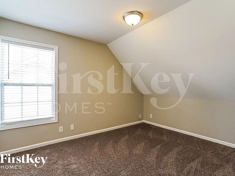 3745 Nadia Dr — Photo 14