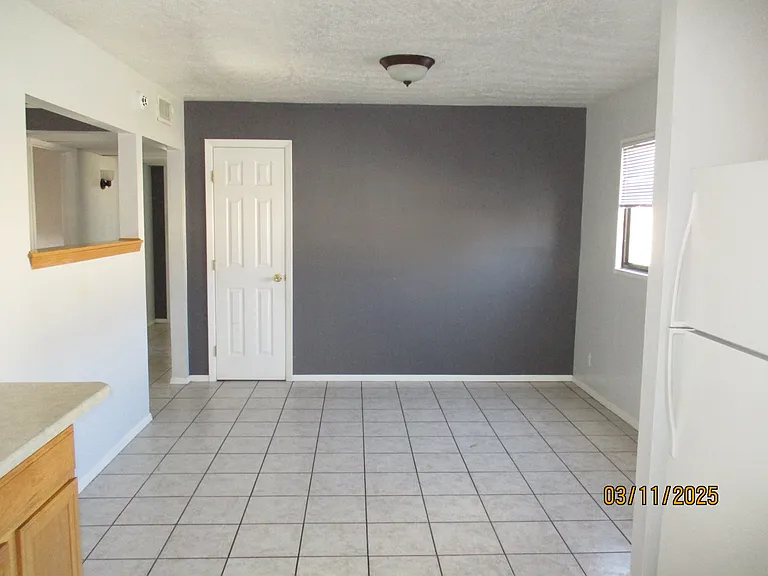 1706 Utah St NE — Photo 10